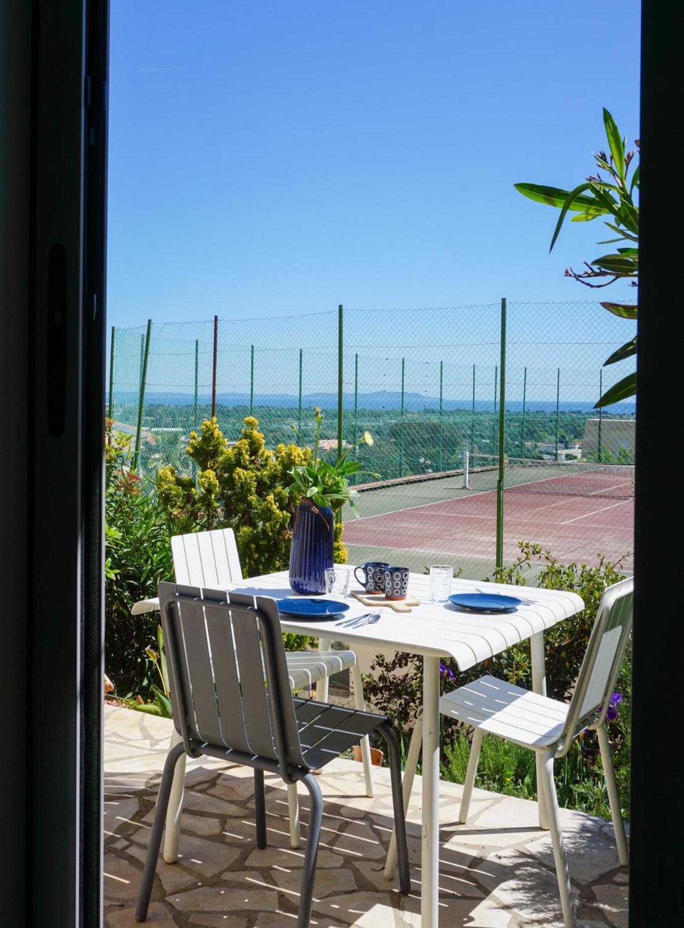 Le Soleil Bleu Hyerois Apartment อิแยร์ ภายนอก รูปภาพ